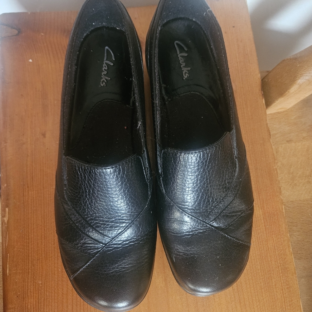 Clarks Women's Black Leather Loafers